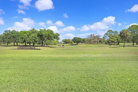 2809 Fairway View Drive Valrico FL 33596