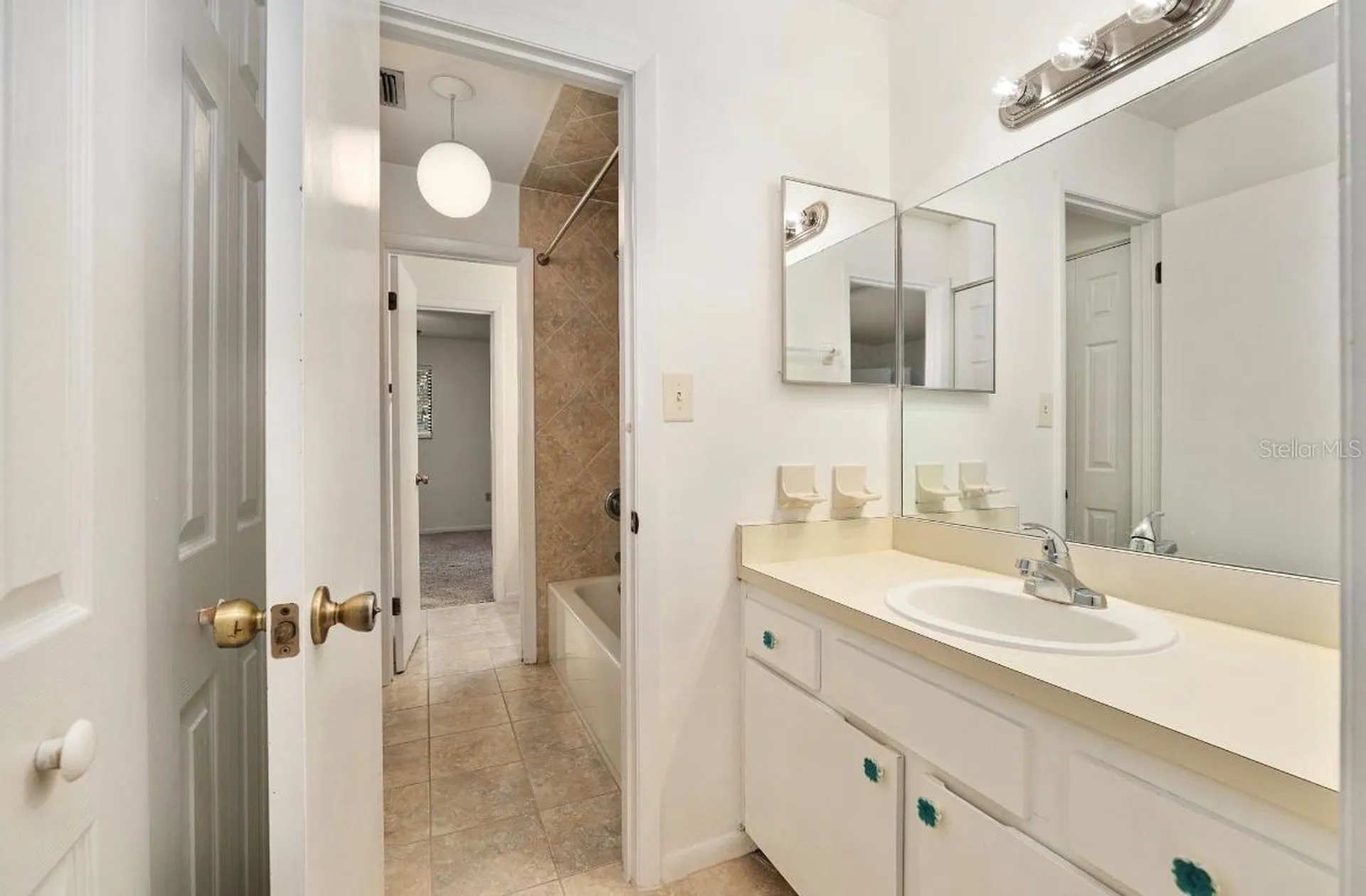 1432 SW 25th Place Gainesville FL 32608