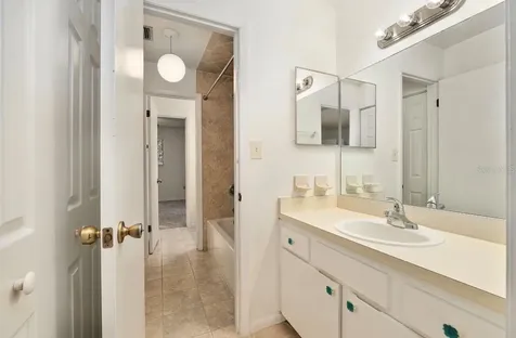 1432 SW 25th Place Gainesville FL 32608