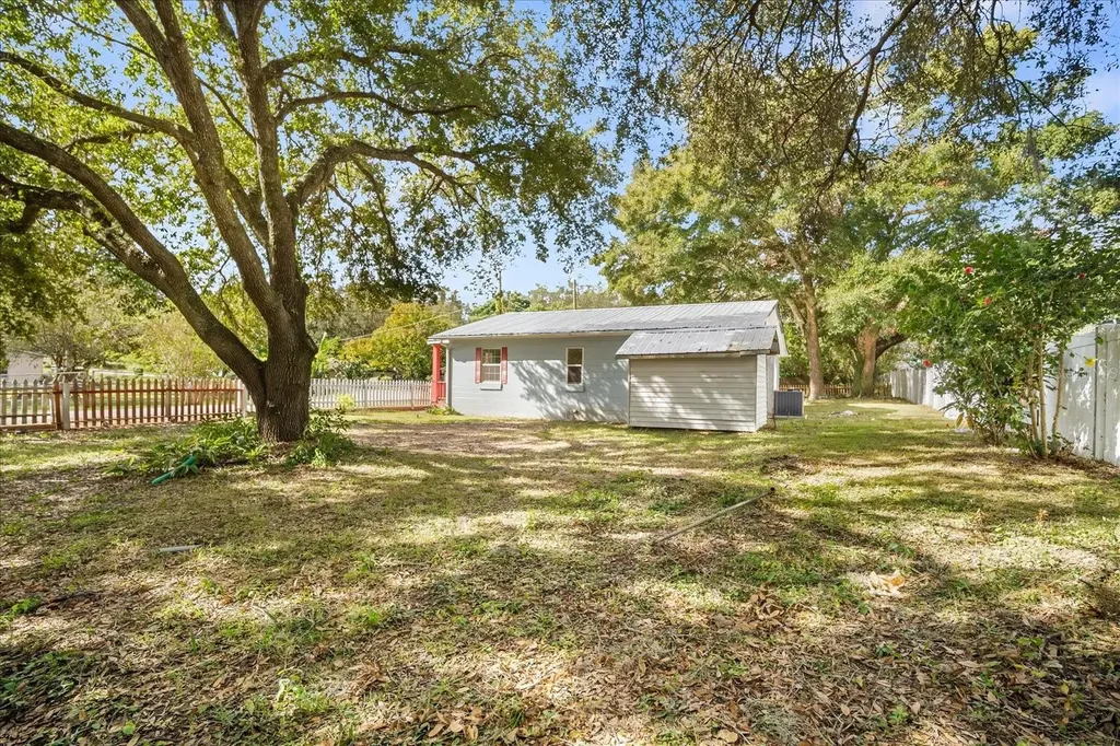 15229 Myrtle Street Dade City FL 33523