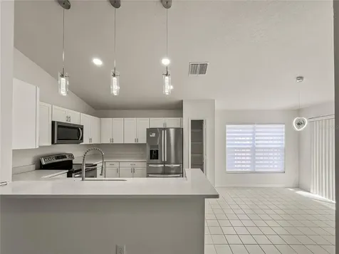 1537 Maximilian Drive Wesley Chapel FL 33543