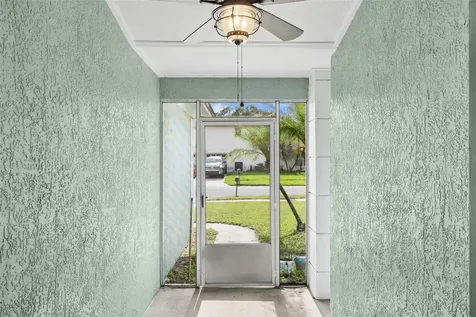 319 Sterling Lake Drive Ocoee FL 34761