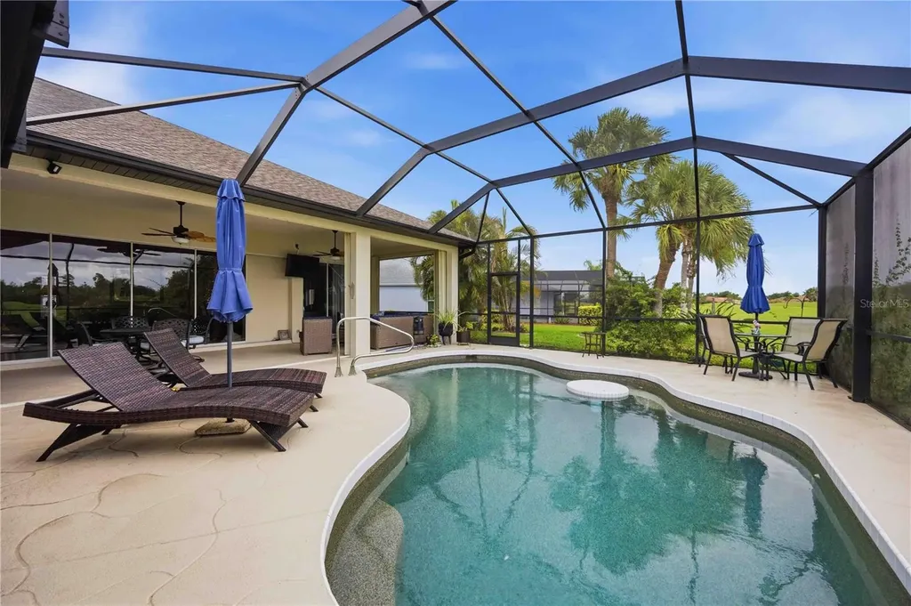 32 Medalist Court Rotonda West FL 33947