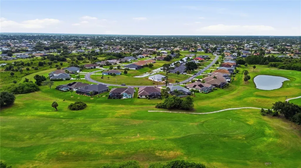 32 Medalist Court Rotonda West FL 33947