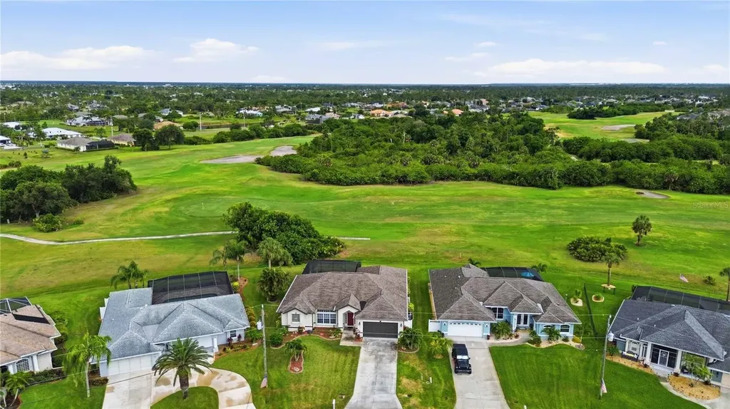 32 Medalist Court Rotonda West FL 33947