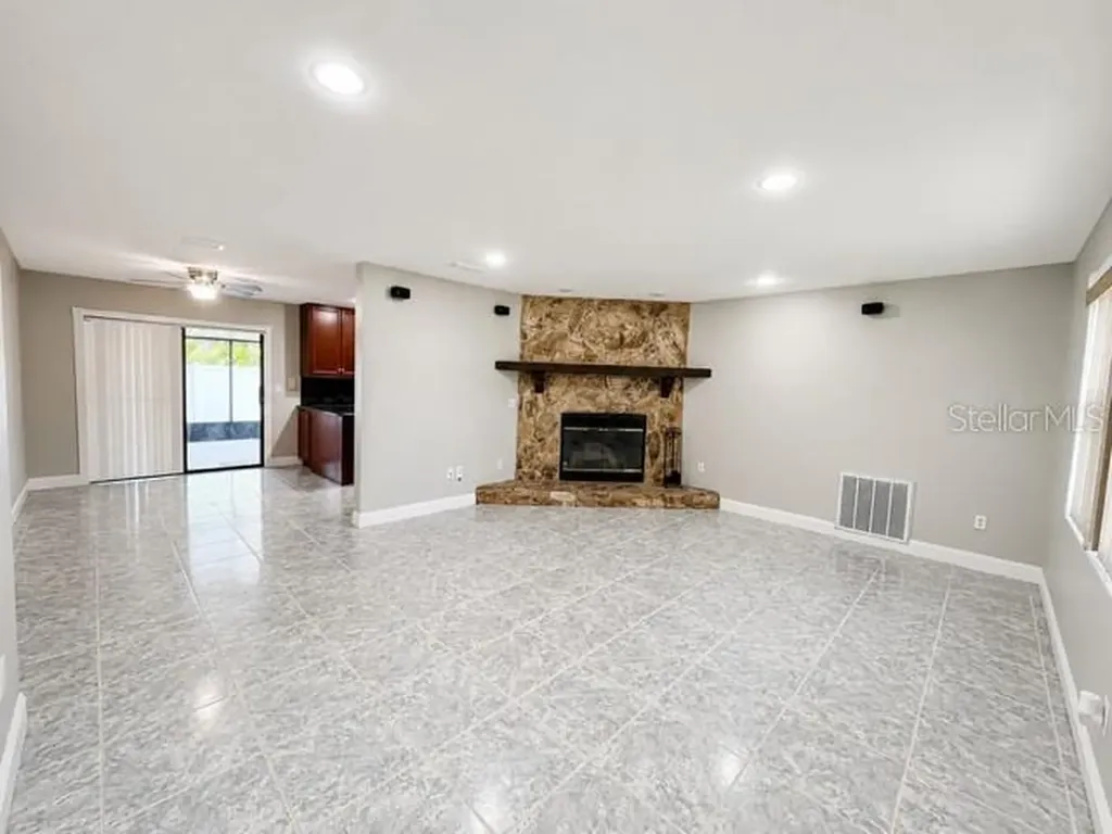 11511 Mcmullen Loop Riverview FL 33569