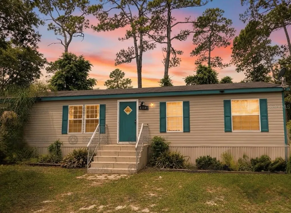 45541 Pennsylvania Street Paisley FL 32767