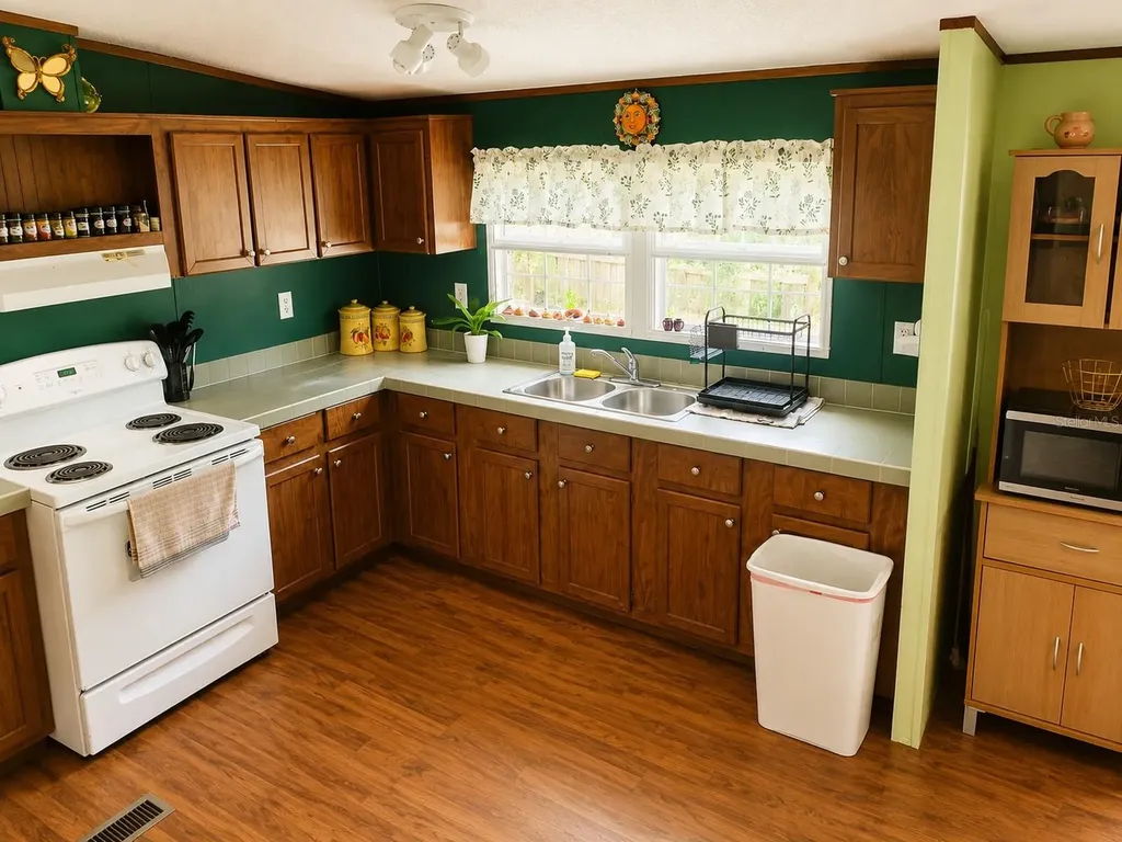 45541 Pennsylvania Street Paisley FL 32767