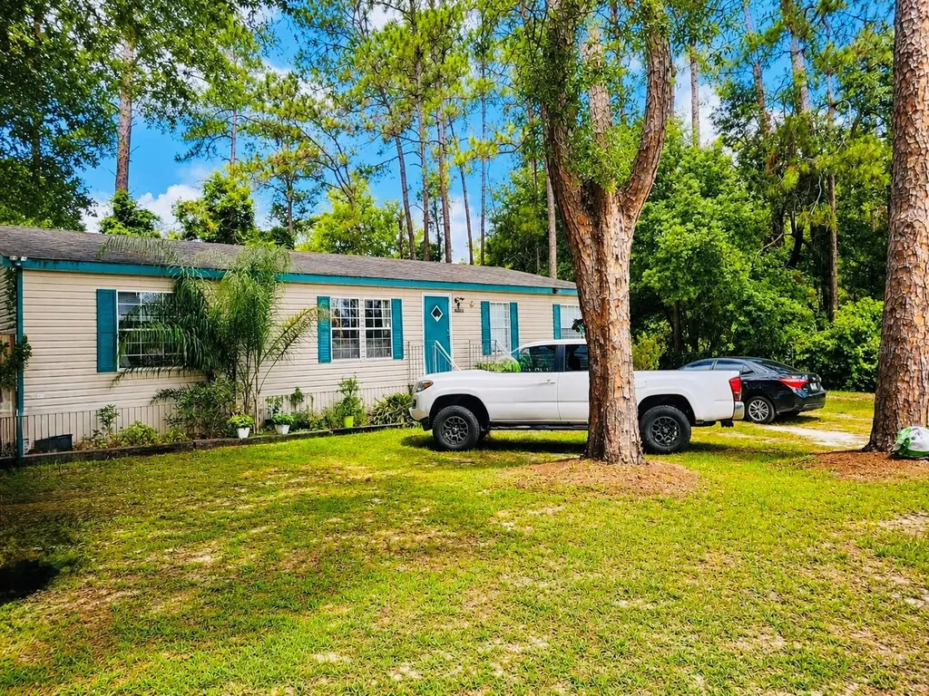 45541 Pennsylvania Street Paisley FL 32767