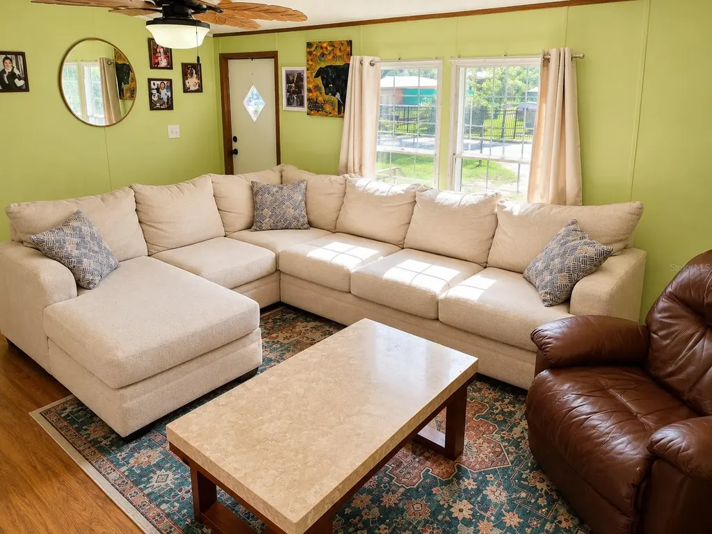 45541 Pennsylvania Street Paisley FL 32767