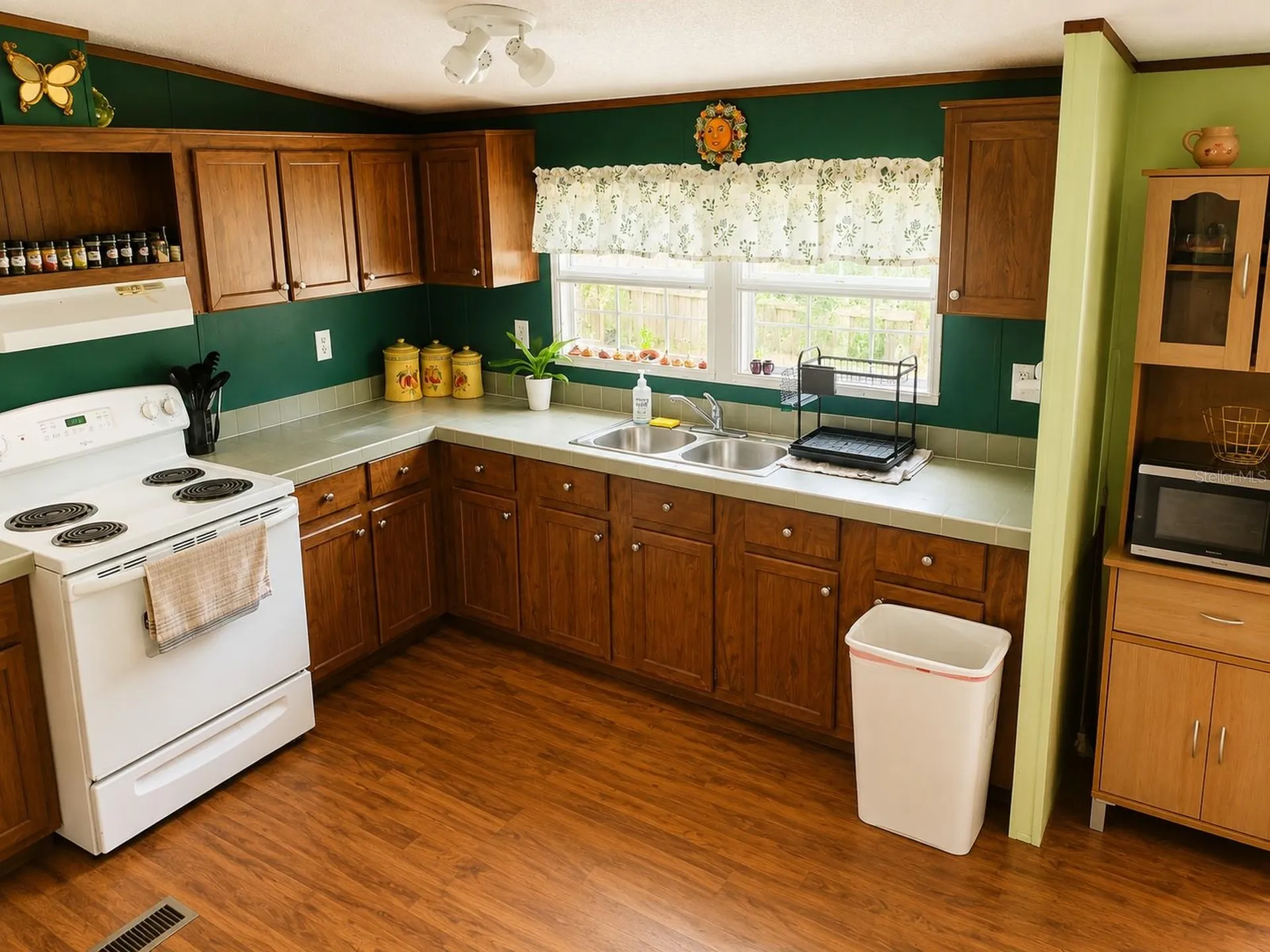 45541 Pennsylvania Street Paisley FL 32767