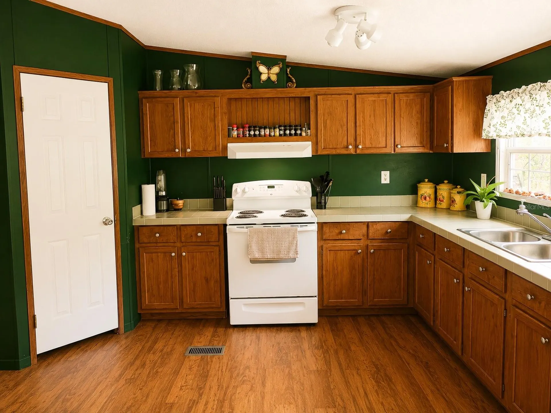 45541 Pennsylvania Street Paisley FL 32767