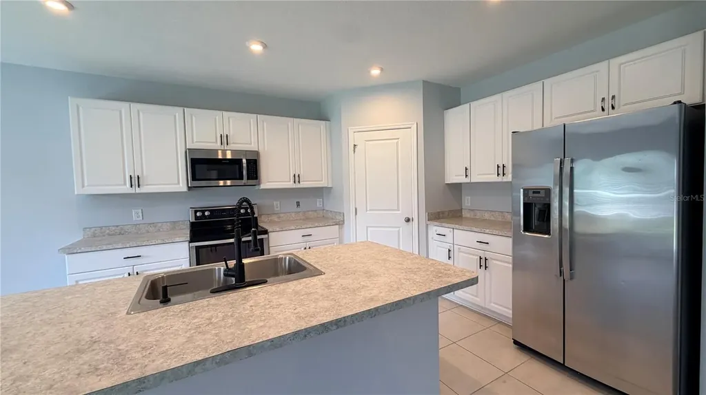 2811 Parkfield Road St Cloud FL 34772