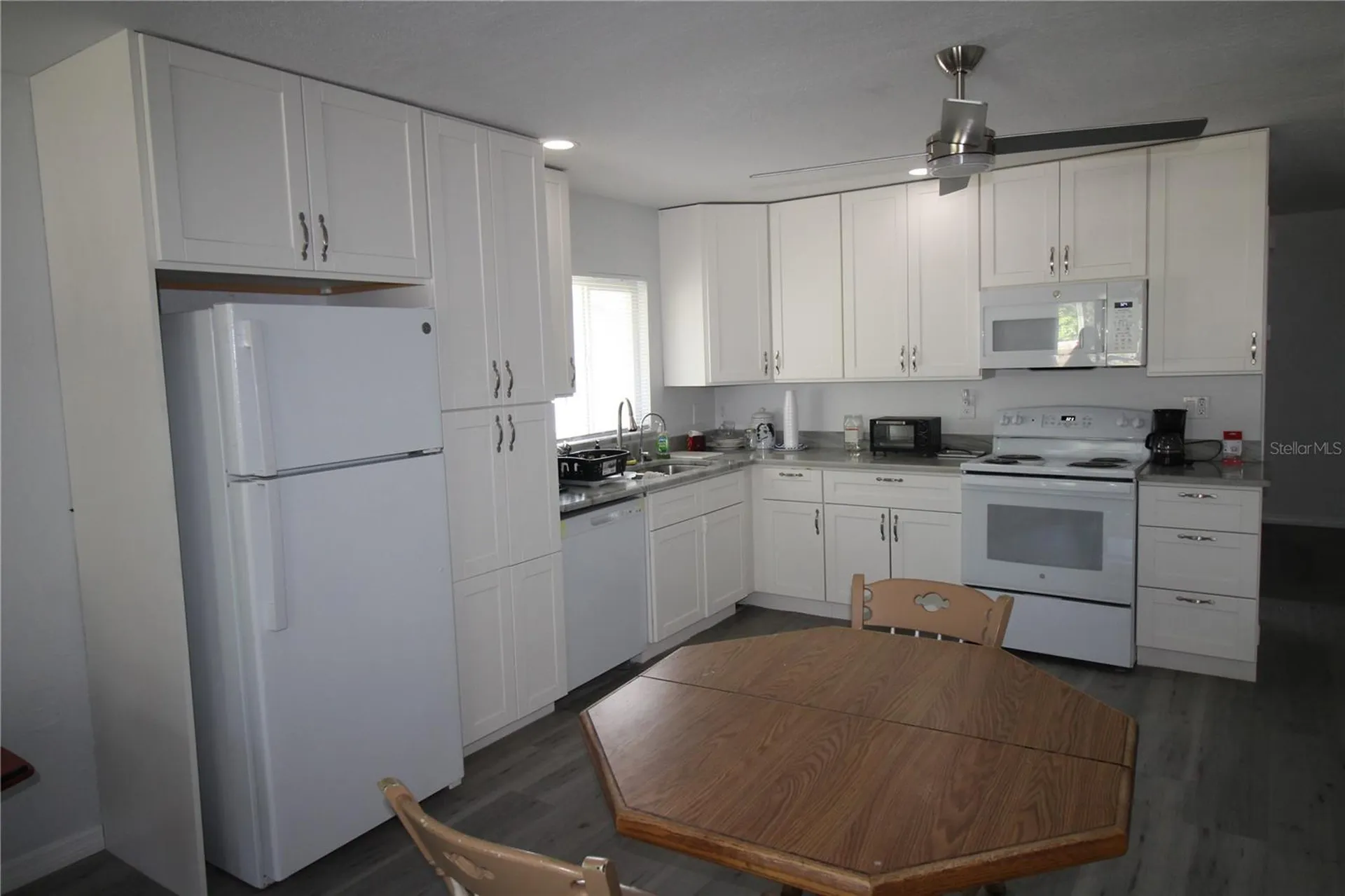812 Oleander Avenue Holly Hill FL 32117