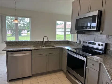 210 W Rexford Drive Beverly Hills FL 34465