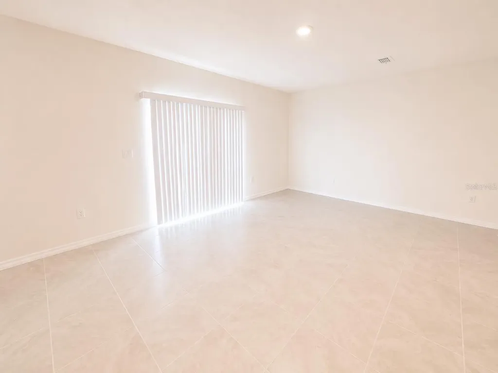 2199 Longleaf Road Davenport FL 33837