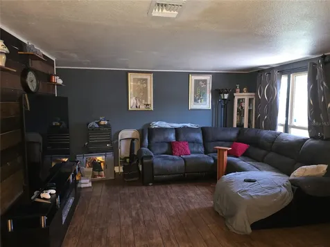 917 27th Street E Bradenton FL 34208
