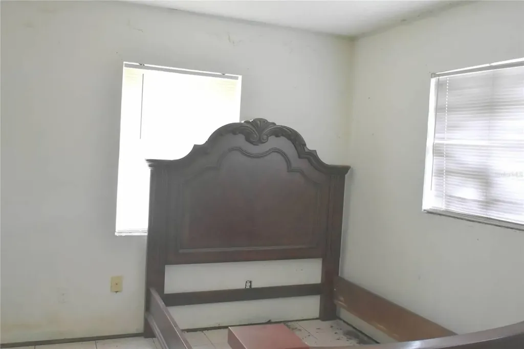 907 Pine Street Immokalee FL 34142