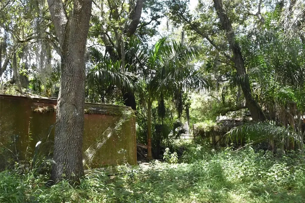 907 Pine Street Immokalee FL 34142