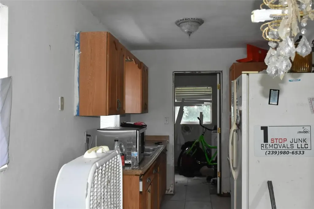 907 Pine Street Immokalee FL 34142