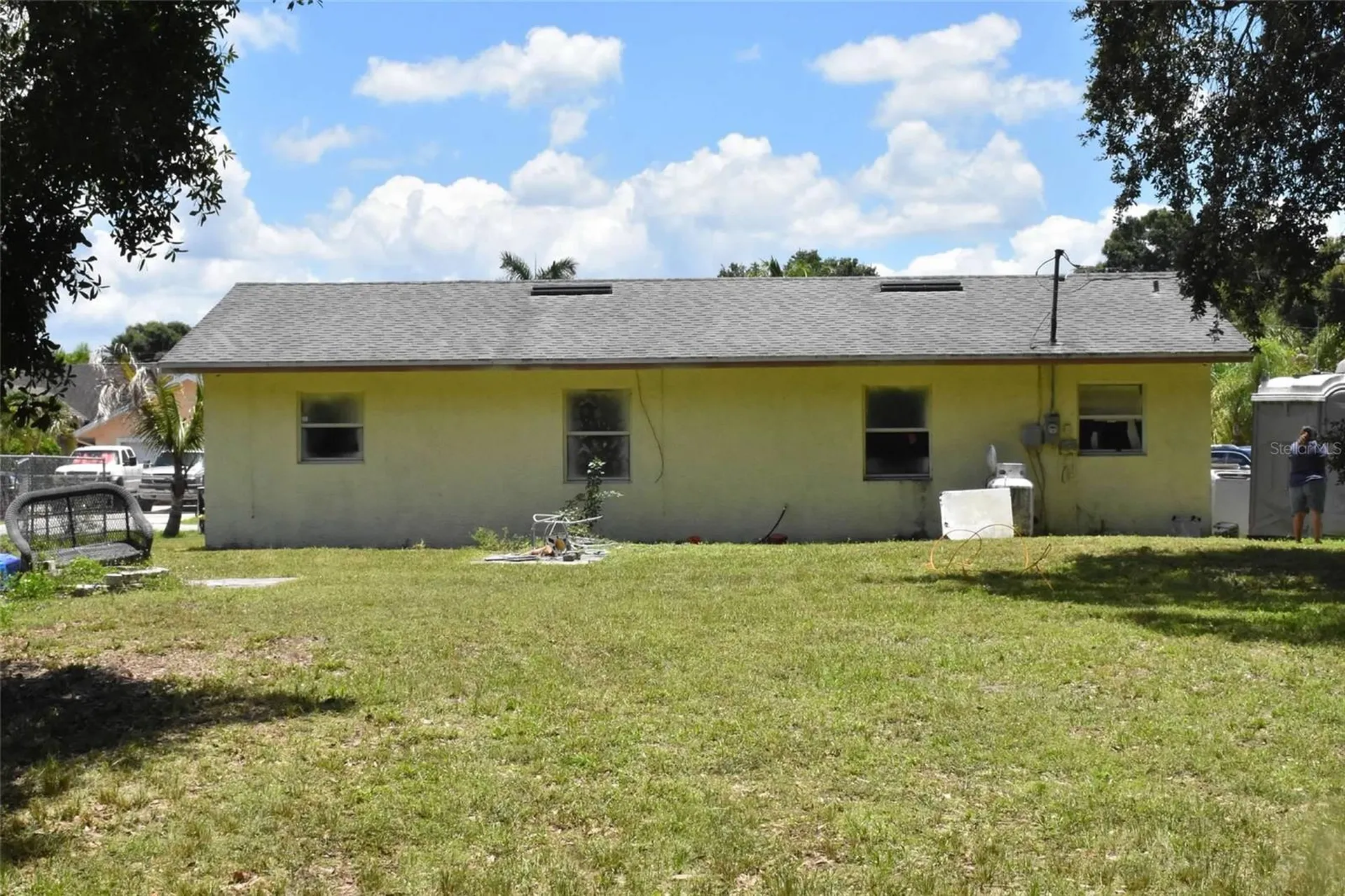 907 Pine Street Immokalee FL 34142