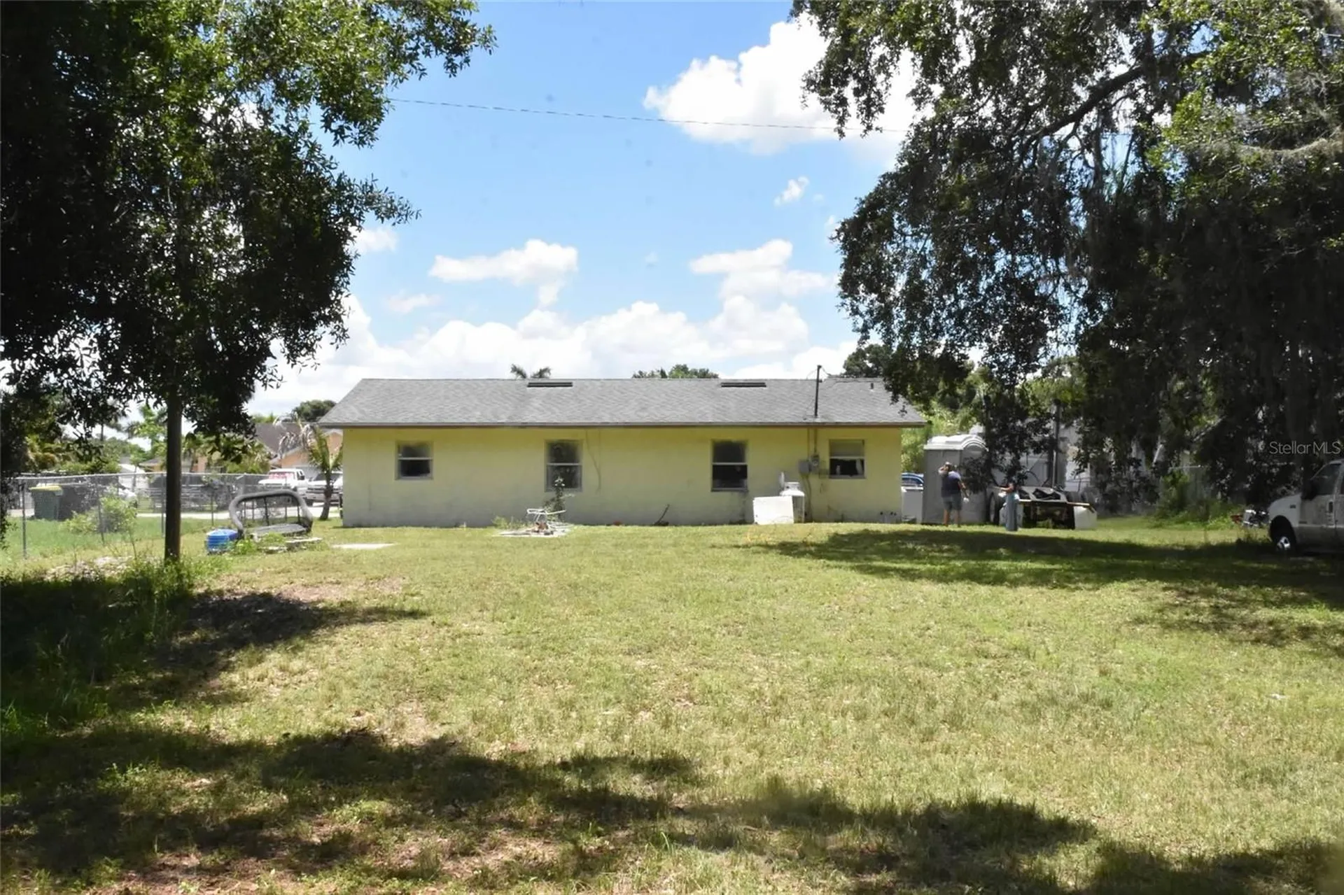 907 Pine Street Immokalee FL 34142