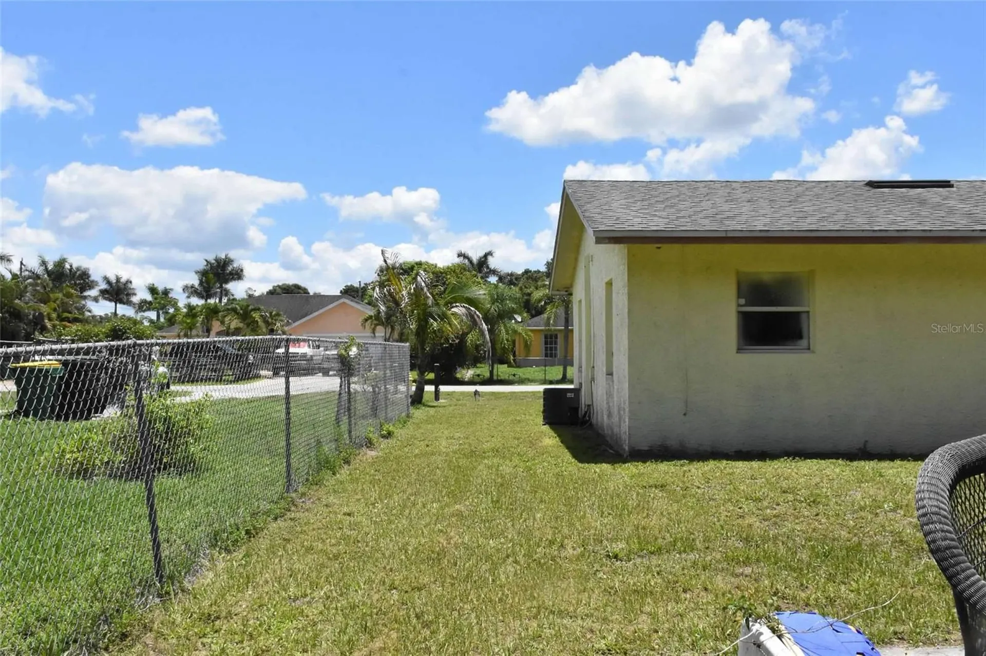 907 Pine Street Immokalee FL 34142