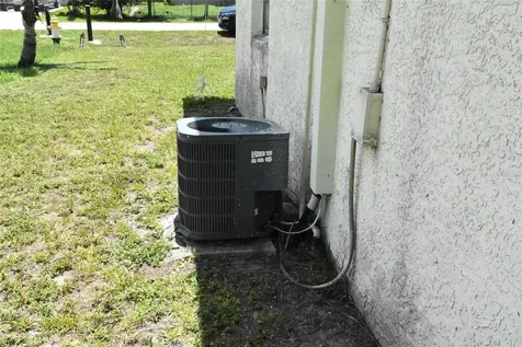 907 Pine Street Immokalee FL 34142