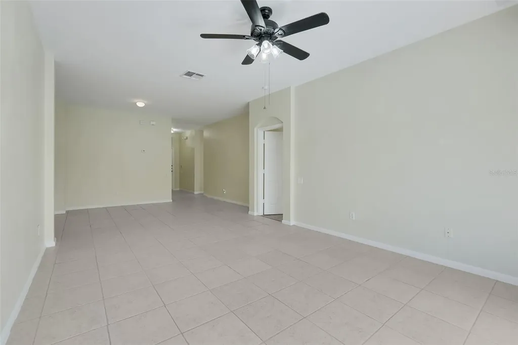 8055 King Palm Circle Kissimmee FL 34747