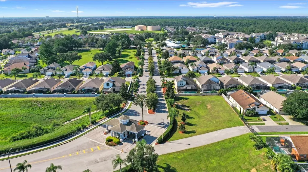 8055 King Palm Circle Kissimmee FL 34747