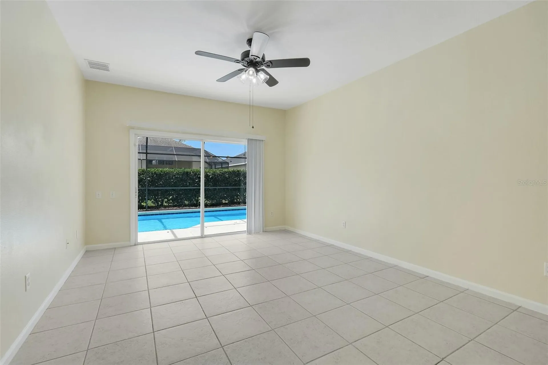 8055 King Palm Circle Kissimmee FL 34747