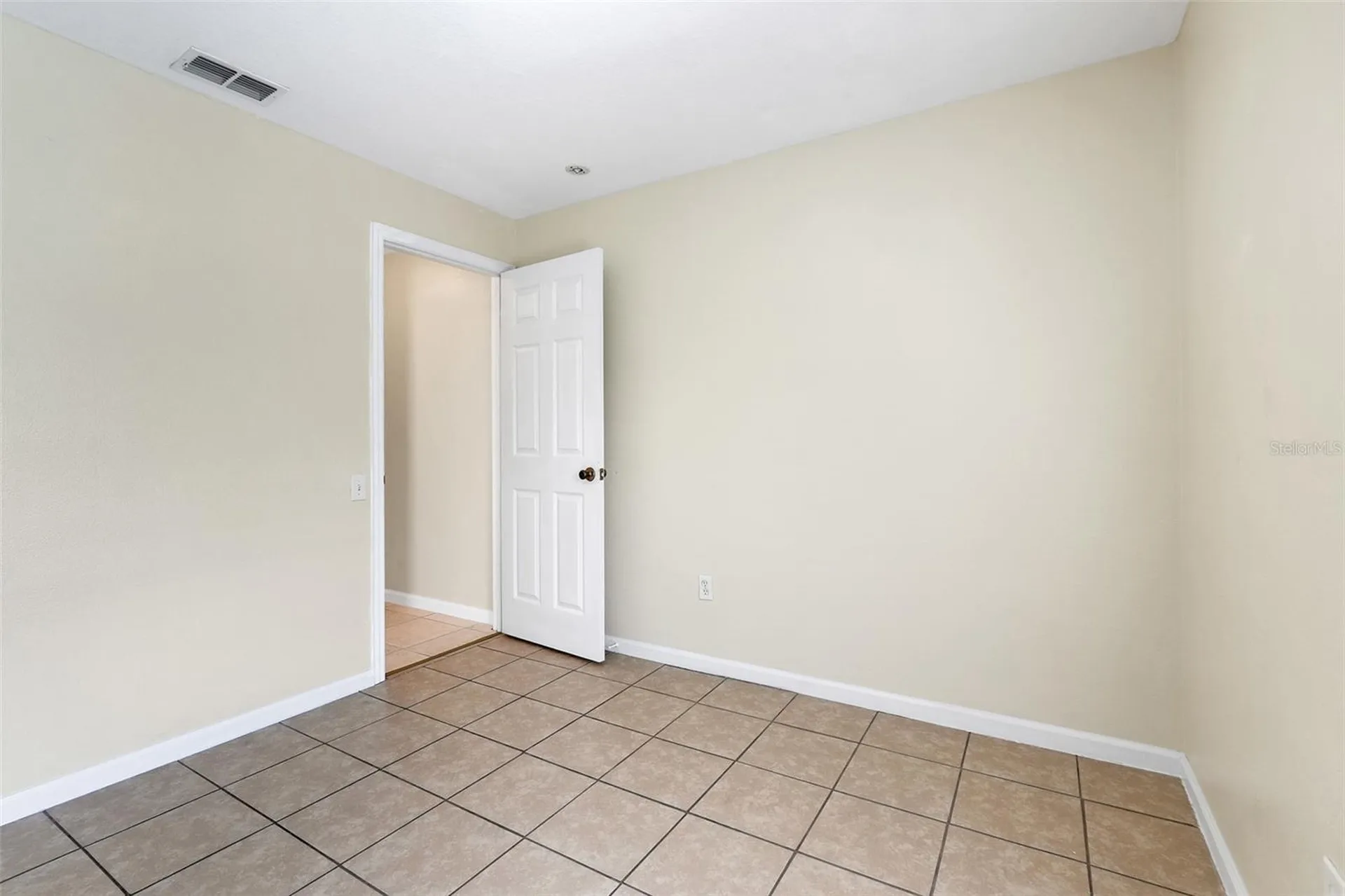 8055 King Palm Circle Kissimmee FL 34747