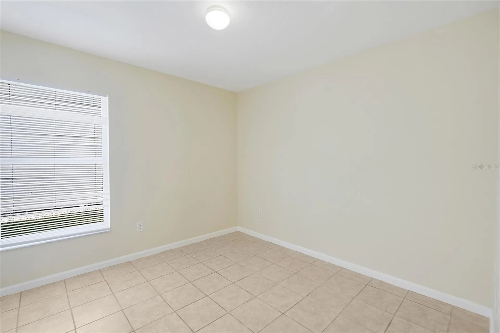 8055 King Palm Circle Kissimmee FL 34747