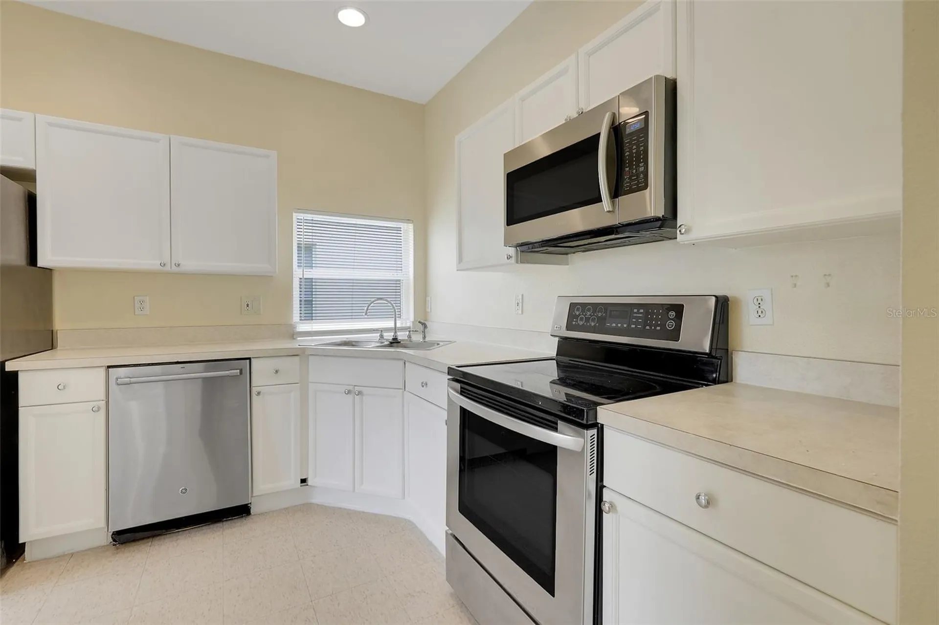 8055 King Palm Circle Kissimmee FL 34747