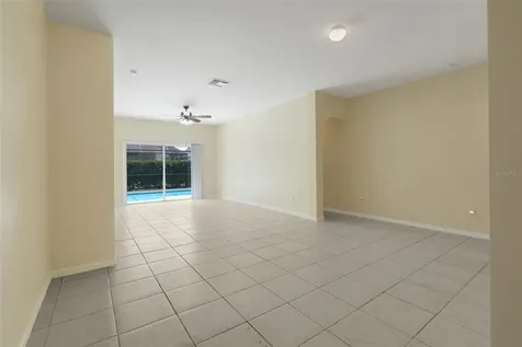 8055 King Palm Circle Kissimmee FL 34747