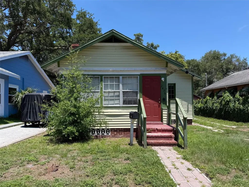 2436 10th Street S St Petersburg FL 33705