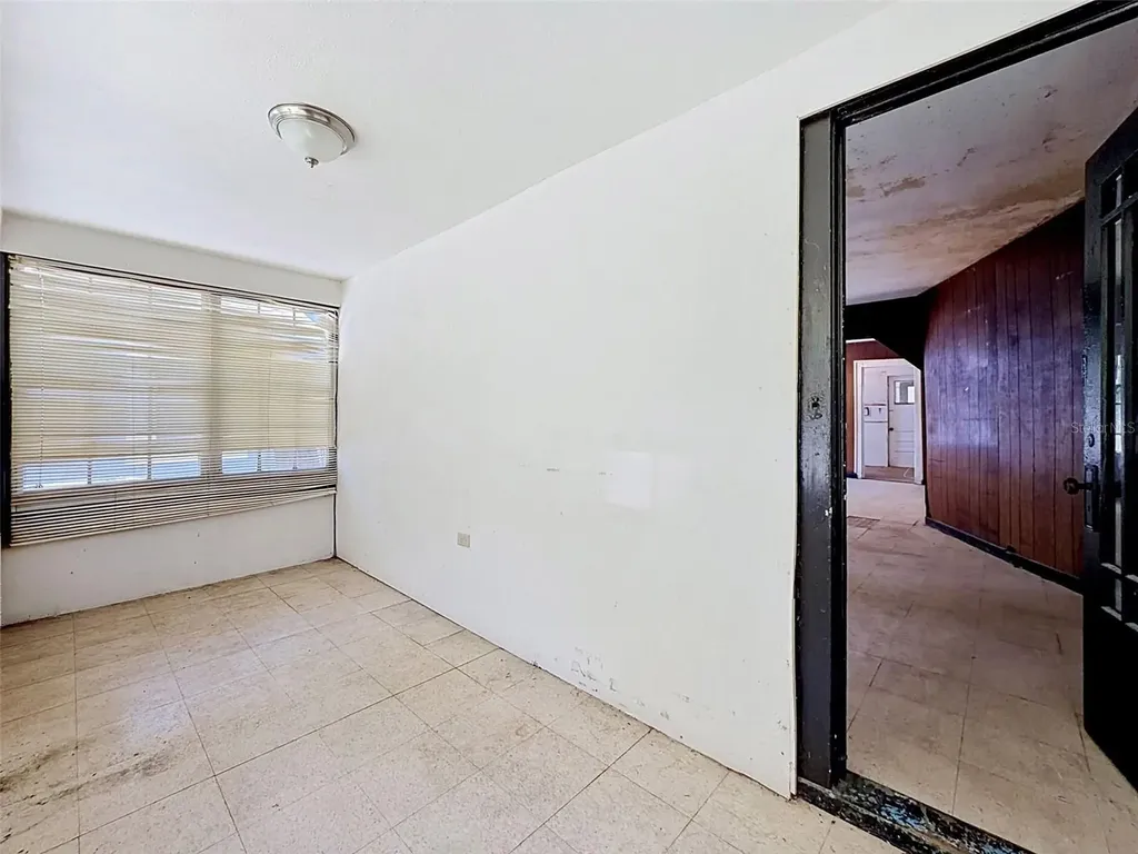 2436 10th Street S St Petersburg FL 33705