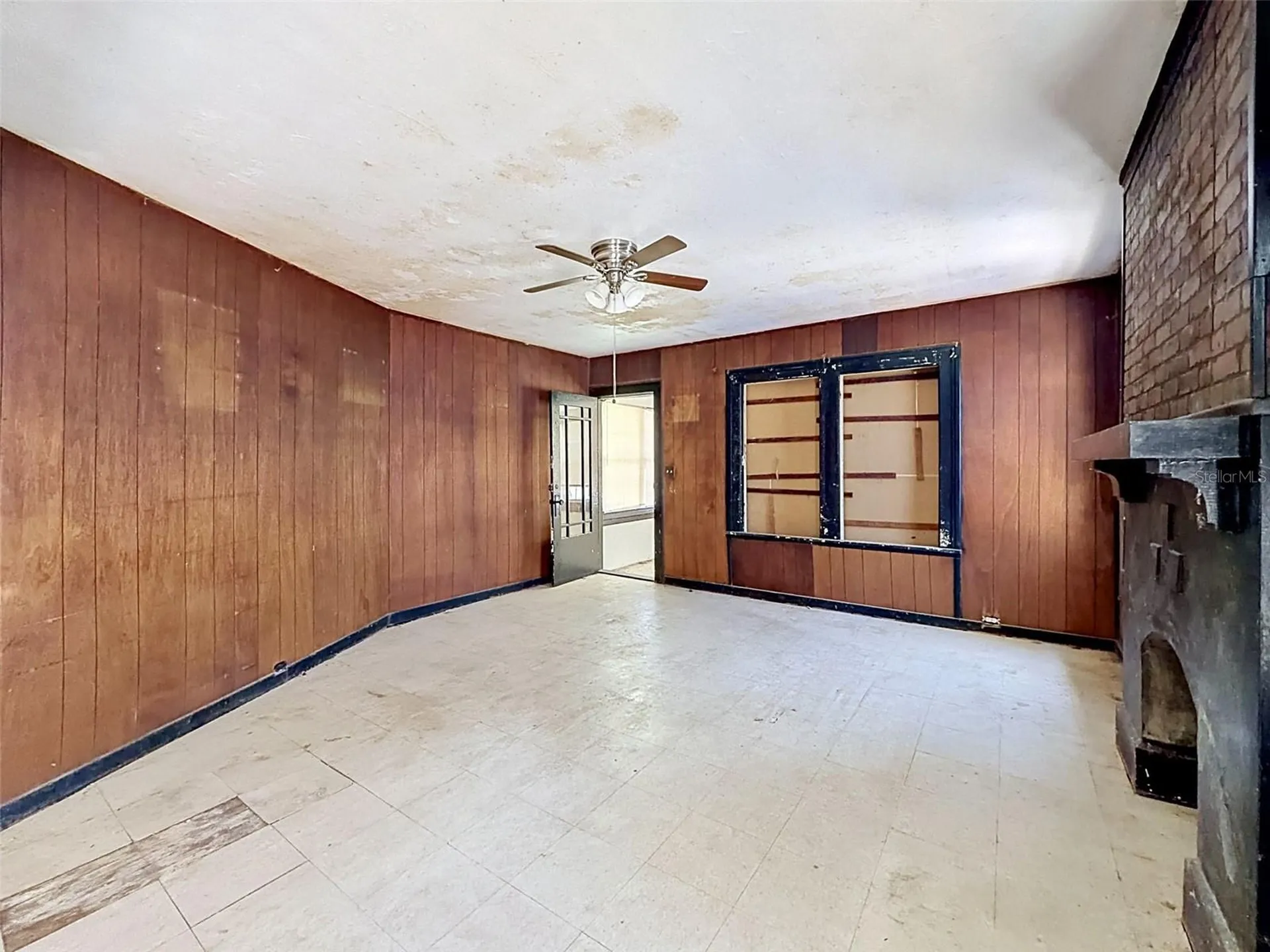 2436 10th Street S St Petersburg FL 33705