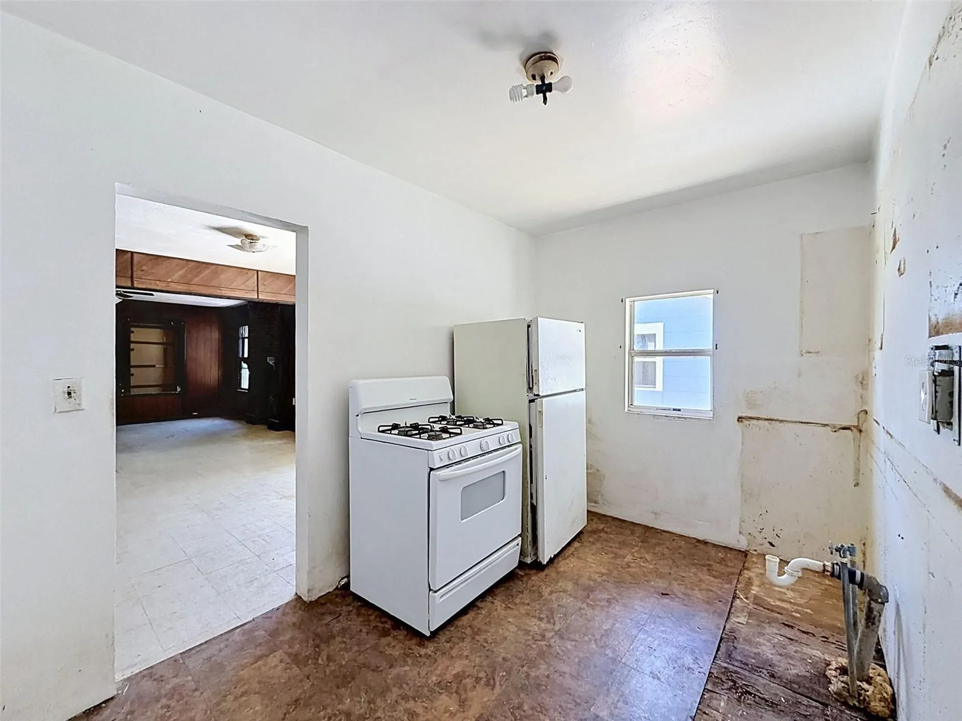 2436 10th Street S St Petersburg FL 33705