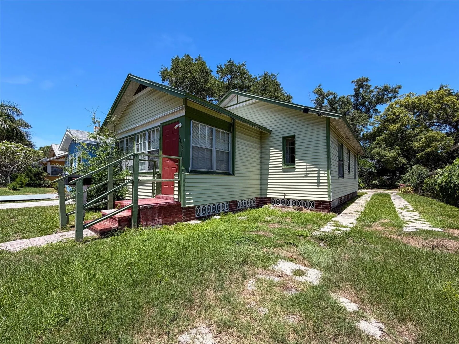 2436 10th Street S St Petersburg FL 33705