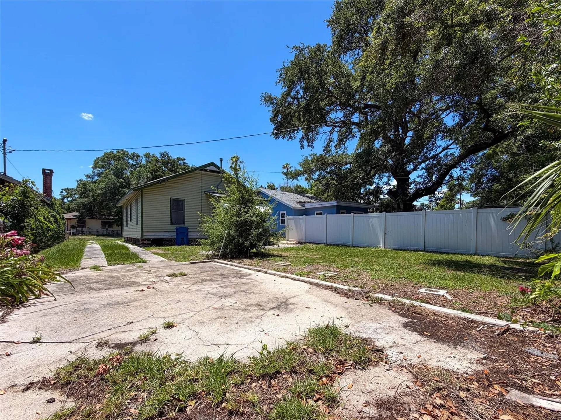 2436 10th Street S St Petersburg FL 33705