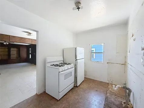 2436 10th Street S St Petersburg FL 33705