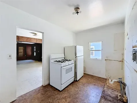 2436 10th Street S St Petersburg FL 33705