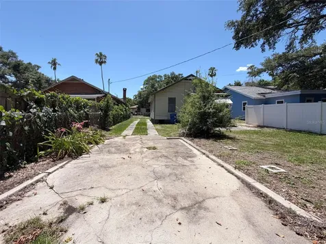 2436 10th Street S St Petersburg FL 33705