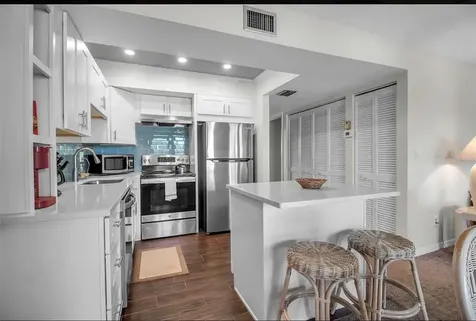 5420 Swift Road Sarasota FL 34231