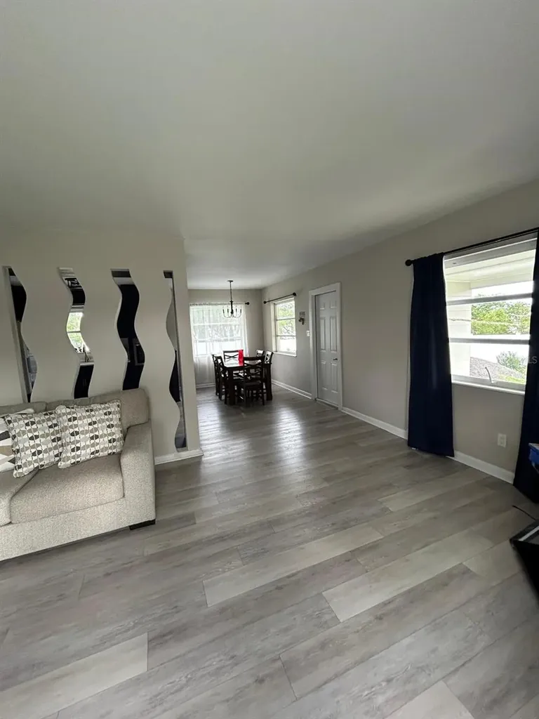 9229 Overlook Drive Tampa FL 33617