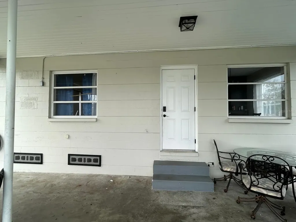 9229 Overlook Drive Tampa FL 33617