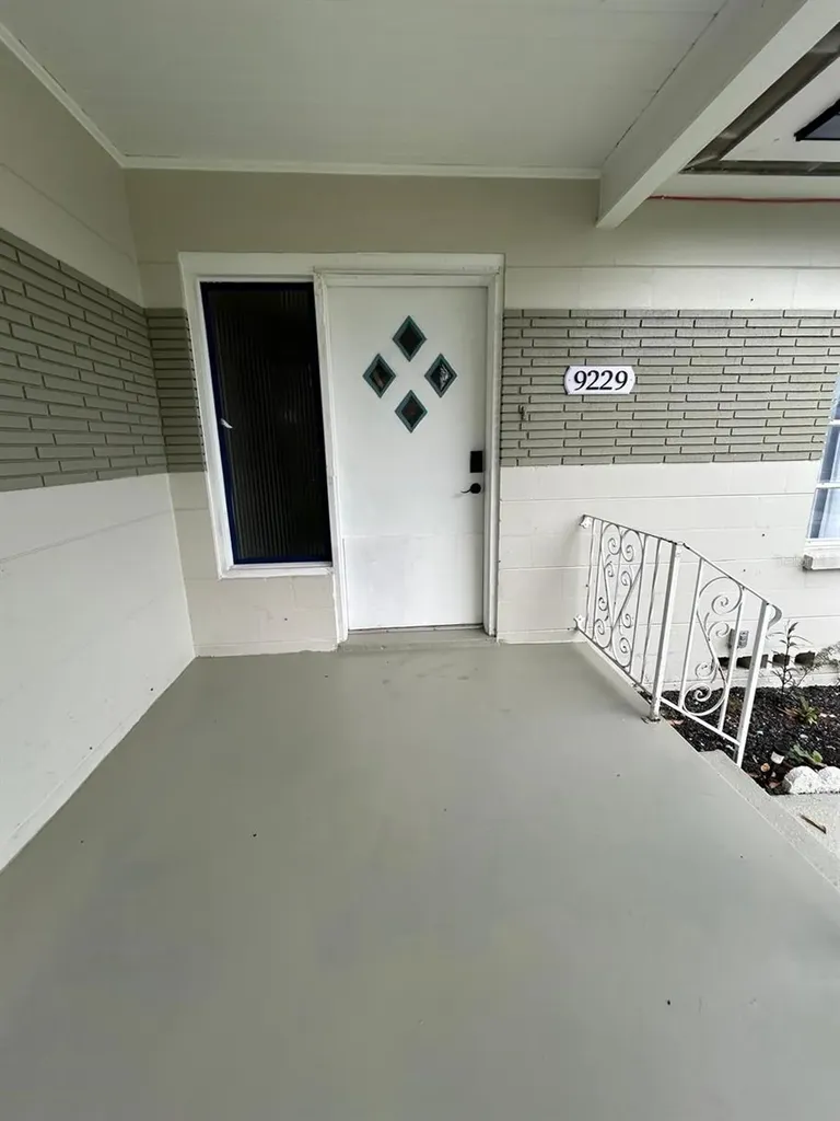 9229 Overlook Drive Tampa FL 33617
