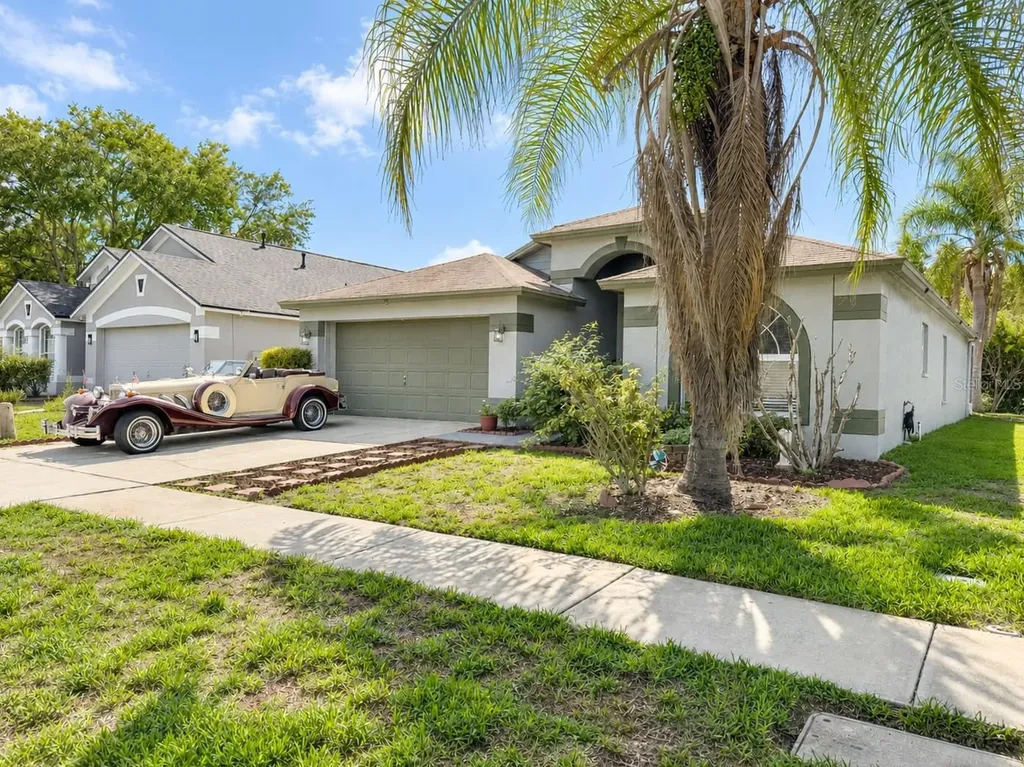 30710 Nickerson Loop Wesley Chapel FL 33543