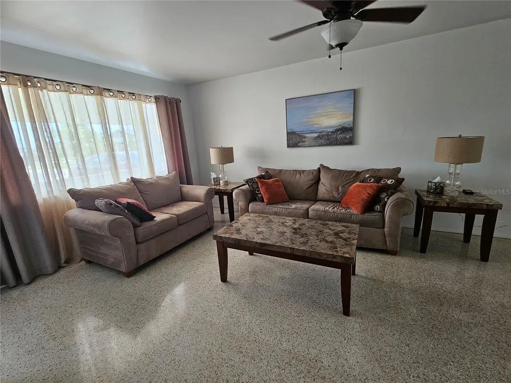 1703 Amhurst Circle Sun City Center FL 33573